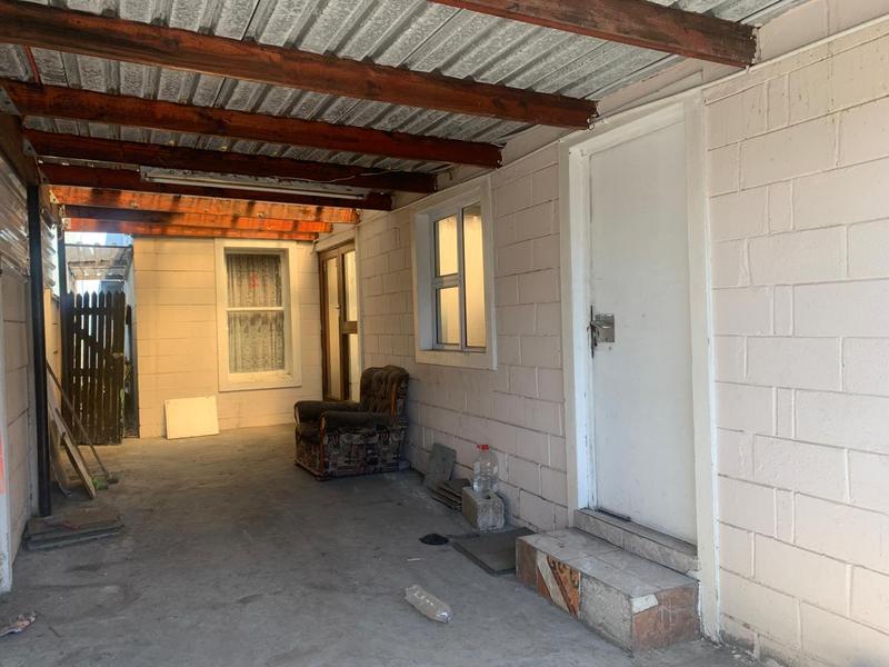 4 Bedroom Property for Sale in Westridge Western Cape